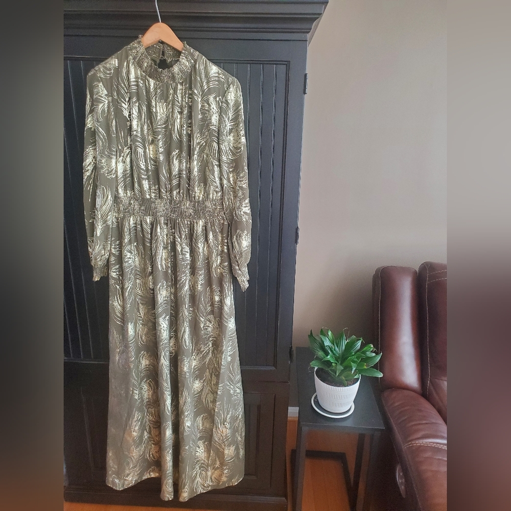 NWT Vero Moda Maxi Dress Sz M Gold & Green